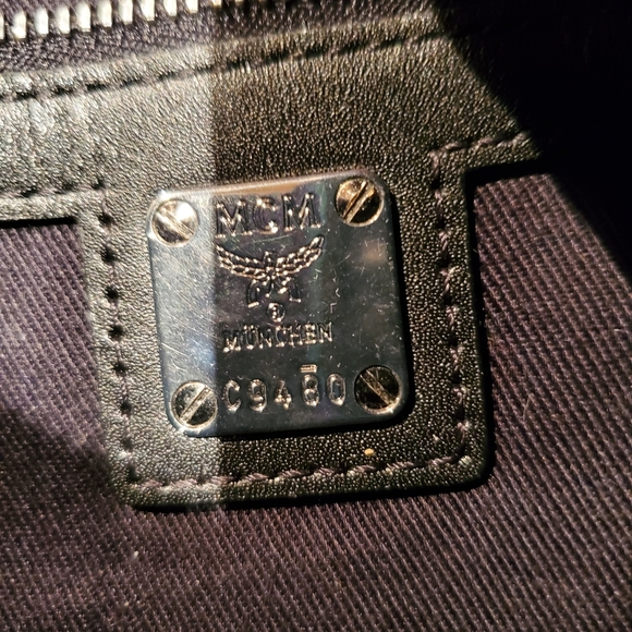 MCM Visetos Pouch Clutch - Picture 12 of 12